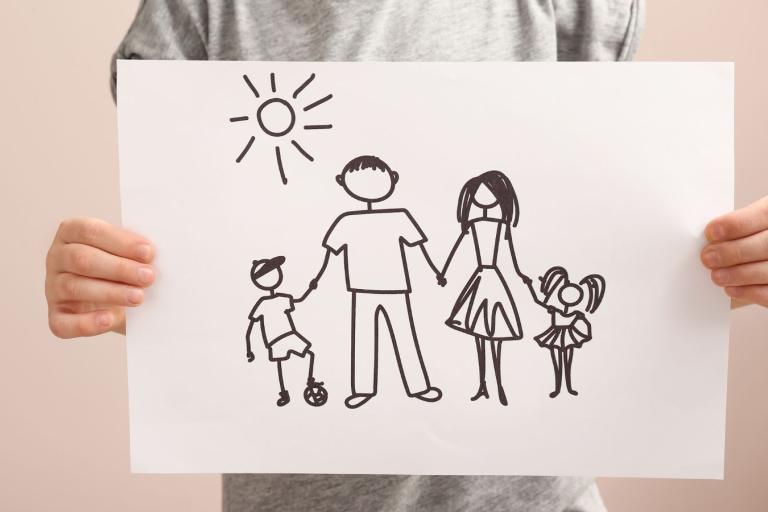 A family pencil drawing drawn by a child